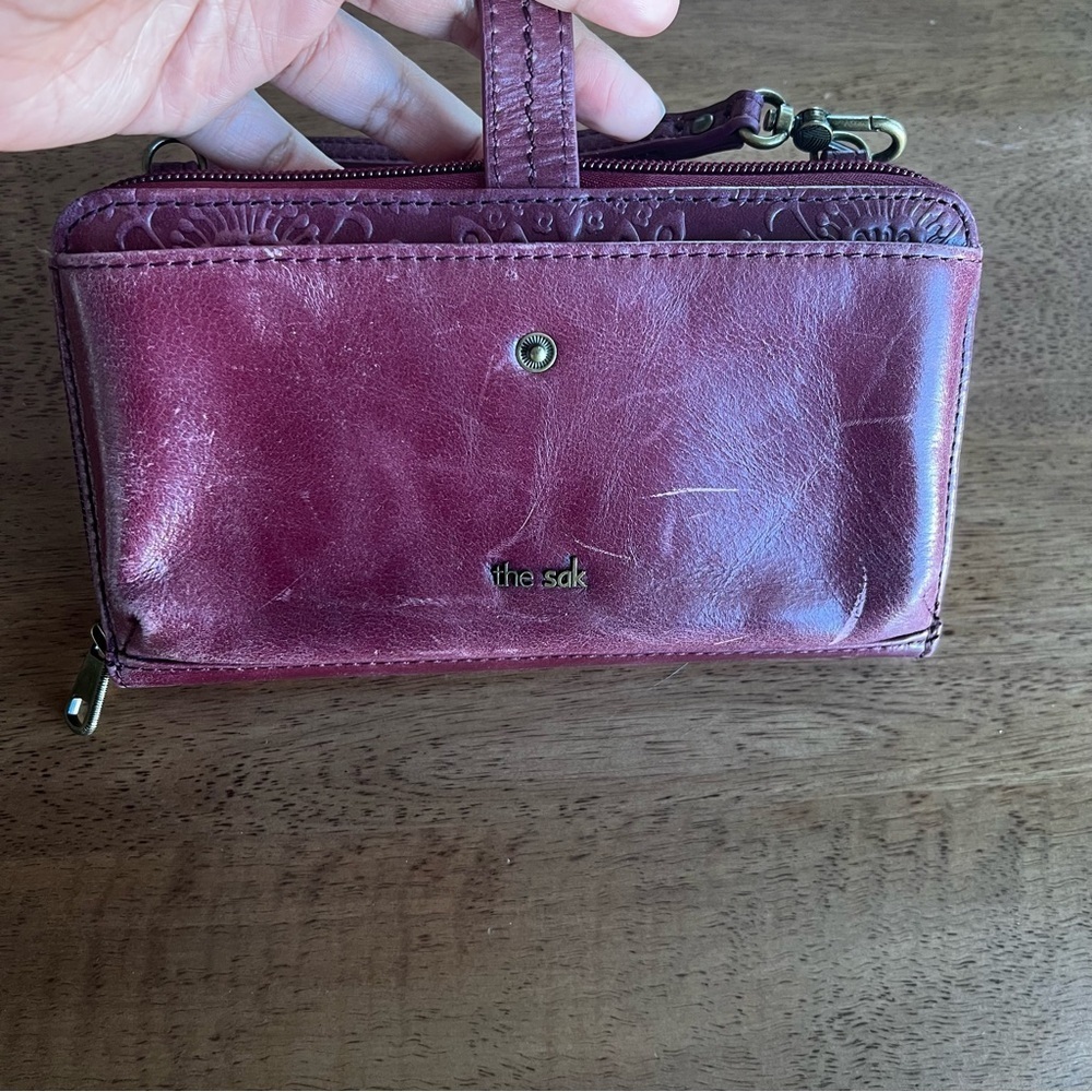 The Sak Iris Large Smartphone Crossbody - Picture 2 of 7